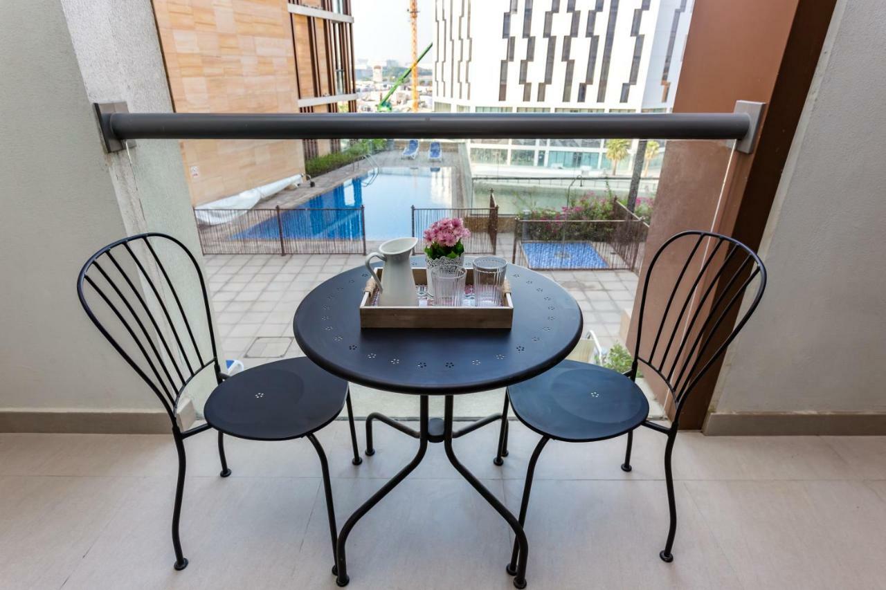 Higuests Vacation Homes - Dubai Wharf Экстерьер фото